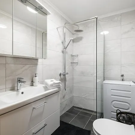 Emina Apartment *